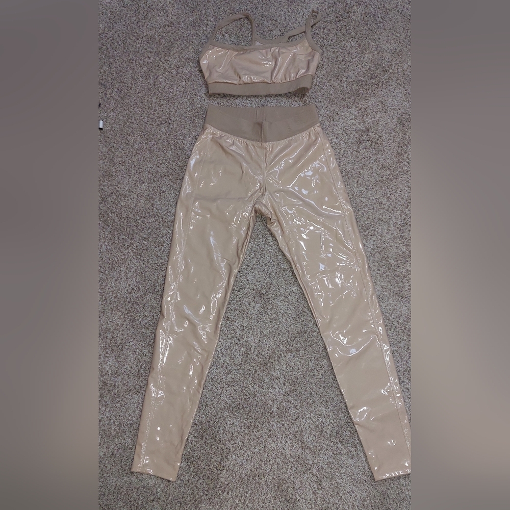HEROINE SPORT Faux Leather Top And Leggings Size S